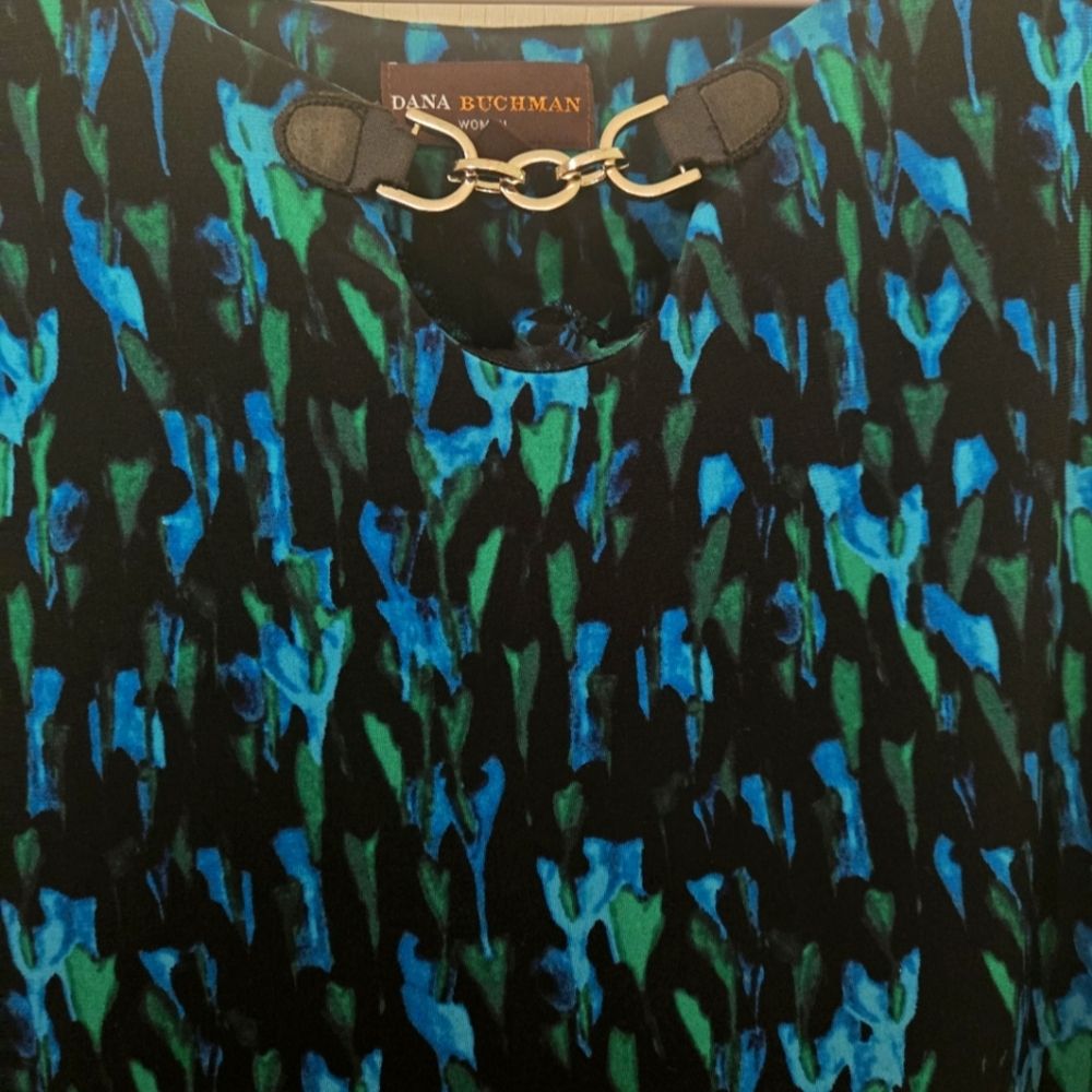 Dana Buchman 2X Womens Blue and Green Shirt With Attached Chain